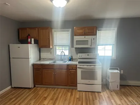 18 Mill Lane Medford NY 11763