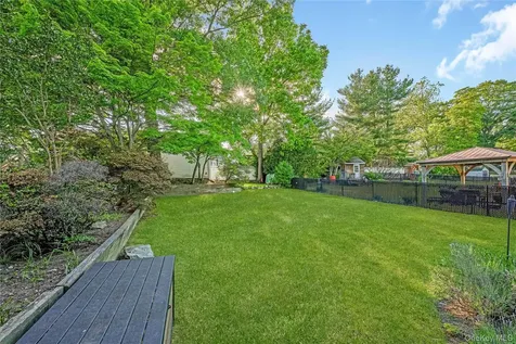 134 Singworth Street Oyster Bay NY 11771