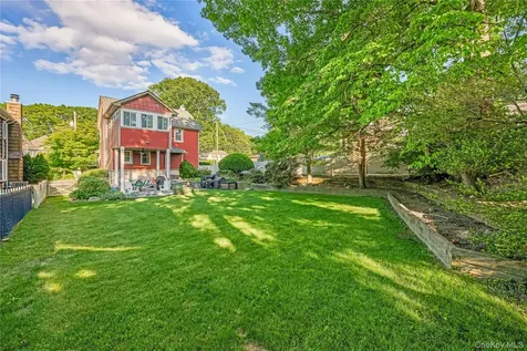 134 Singworth Street Oyster Bay NY 11771