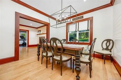 134 Singworth Street Oyster Bay NY 11771