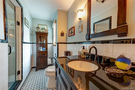 253 Melbury Road Babylon NY 11702