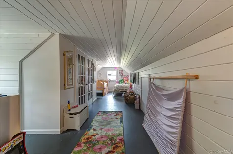 253 Melbury Road Babylon NY 11702