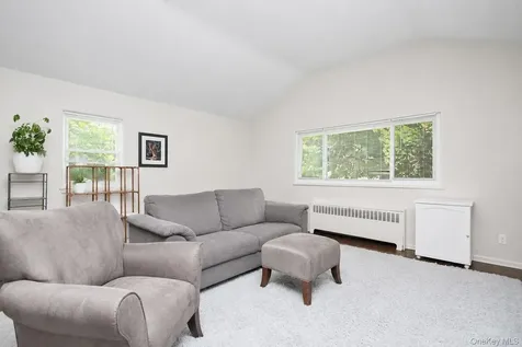 7 Tudor Place Hartsdale NY 10530