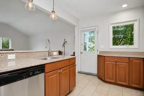 7 Tudor Place Hartsdale NY 10530