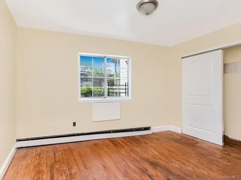 1987 Cruger Avenue Bronx NY 10462