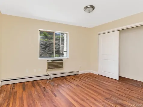 1987 Cruger Avenue Bronx NY 10462