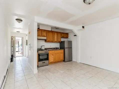 1987 Cruger Avenue Bronx NY 10462