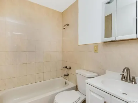 1987 Cruger Avenue Bronx NY 10462
