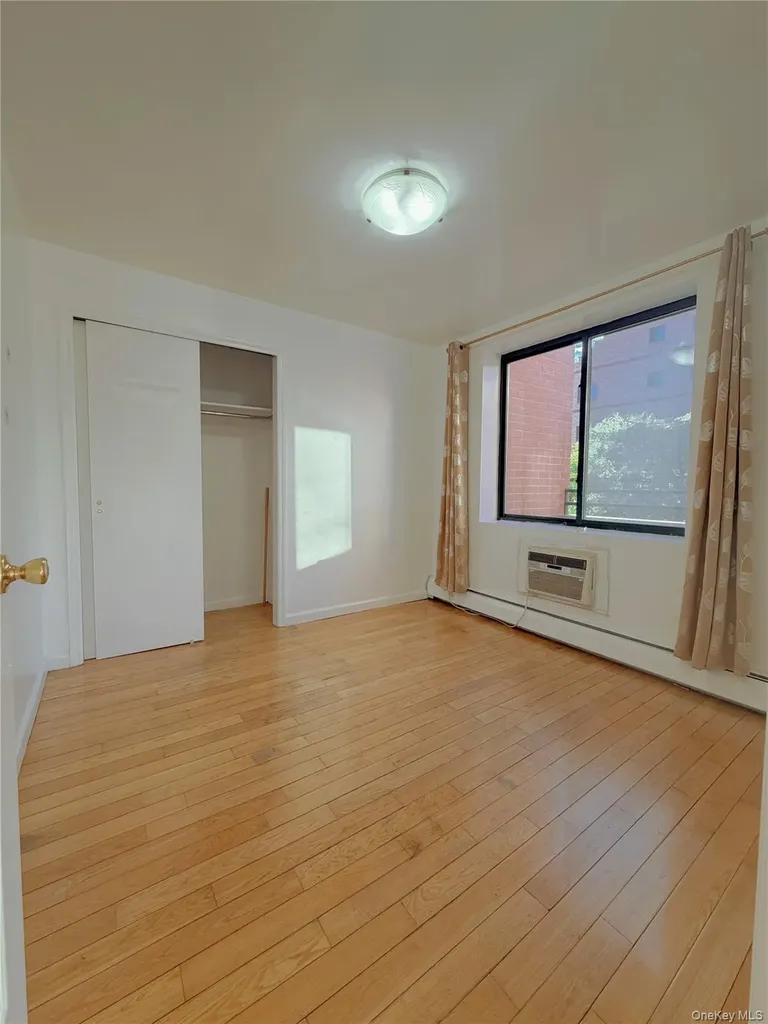 136-16 35th Avenue Flushing NY 11354