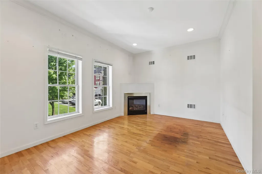 103 Alexander Court Nanuet NY 10954