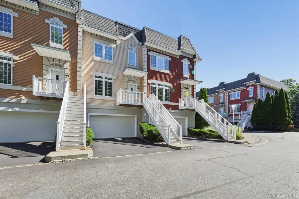 103 Alexander Court Nanuet NY 10954