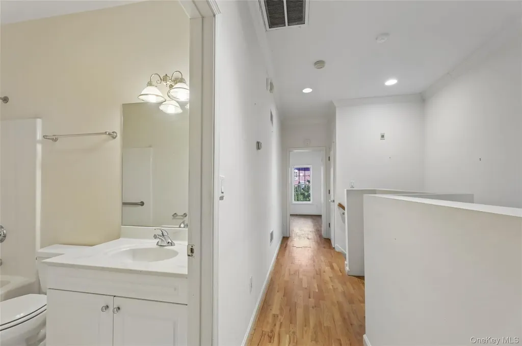 103 Alexander Court Nanuet NY 10954