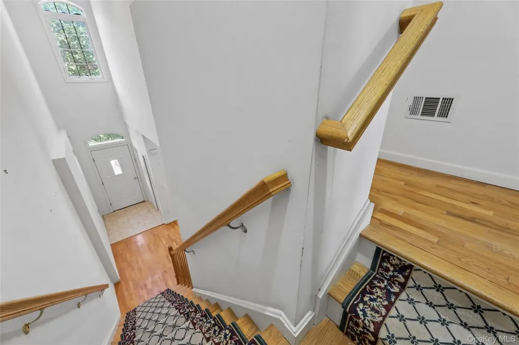 103 Alexander Court Nanuet NY 10954