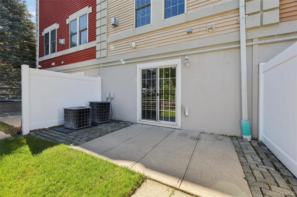 103 Alexander Court Nanuet NY 10954