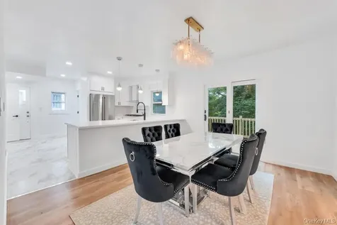 42 Stratford Road Scarsdale NY 10583
