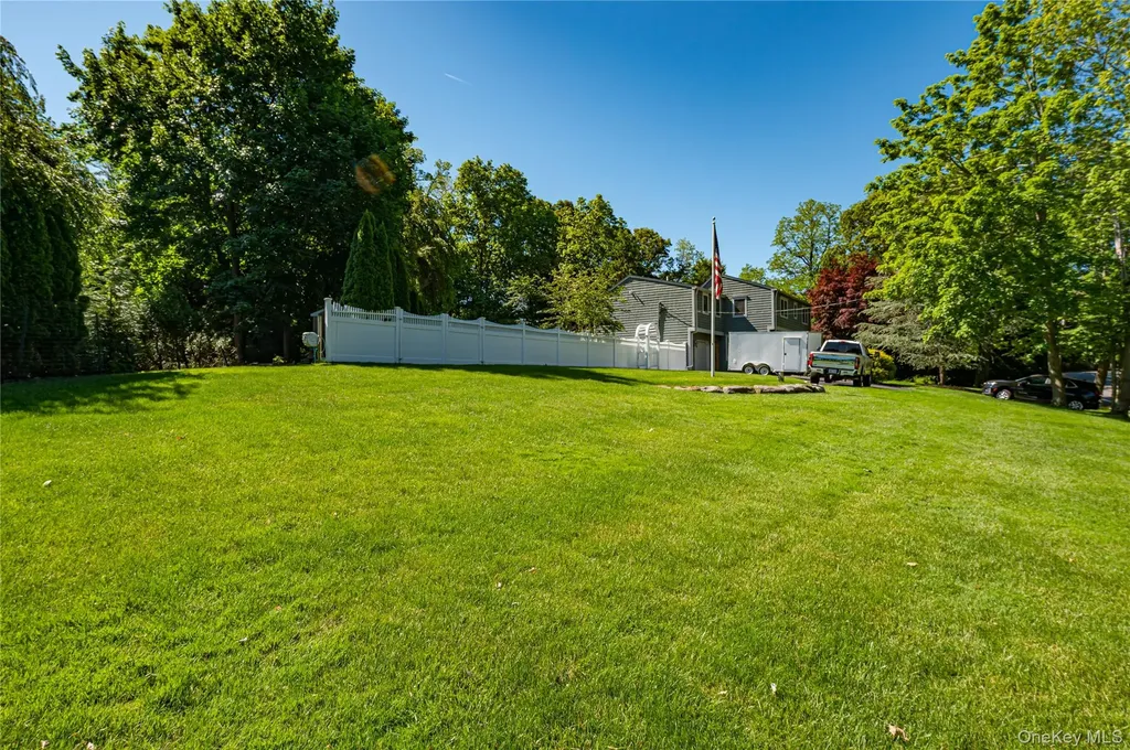 130 N Country Road Shoreham NY 11786