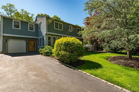 130 N Country Road Shoreham NY 11786