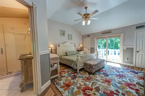 130 N Country Road Shoreham NY 11786