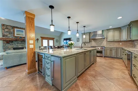 130 N Country Road Shoreham NY 11786