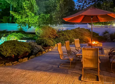 130 N Country Road Shoreham NY 11786