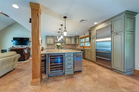 130 N Country Road Shoreham NY 11786