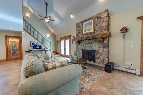 130 N Country Road Shoreham NY 11786