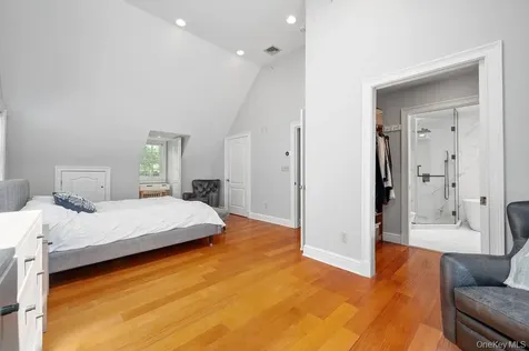 22 Crane Road Scarsdale NY 10583