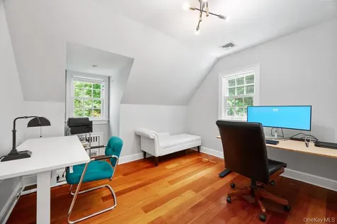 22 Crane Road Scarsdale NY 10583
