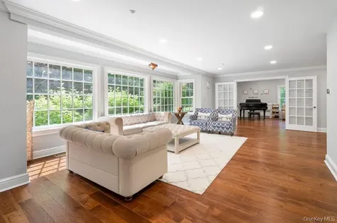 22 Crane Road Scarsdale NY 10583