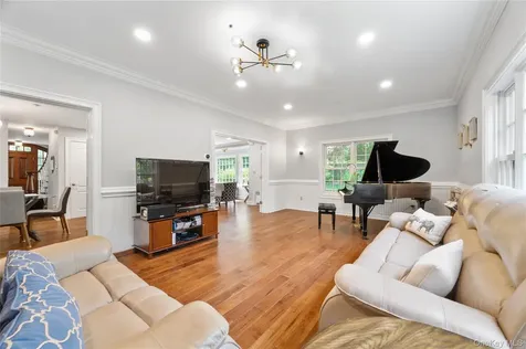 22 Crane Road Scarsdale NY 10583