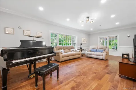 22 Crane Road Scarsdale NY 10583