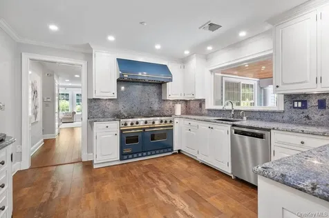 22 Crane Road Scarsdale NY 10583