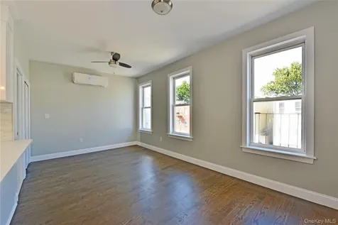 2370 26th Street Astoria NY 11105
