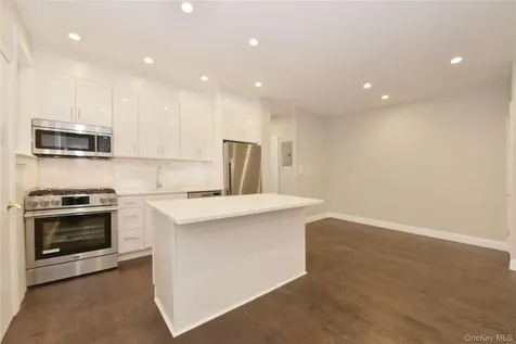 2370 26th Street Astoria NY 11105