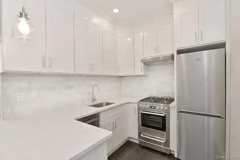 2370 26th Street Astoria NY 11105