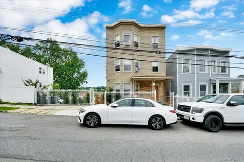 23 Colin Street Yonkers NY 10701