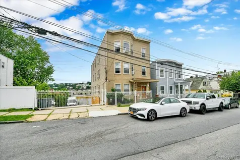 23 Colin Street Yonkers NY 10701