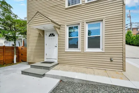 23 Colin Street Yonkers NY 10701
