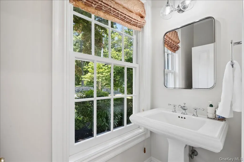 3 Oak Lane Larchmont NY 10538
