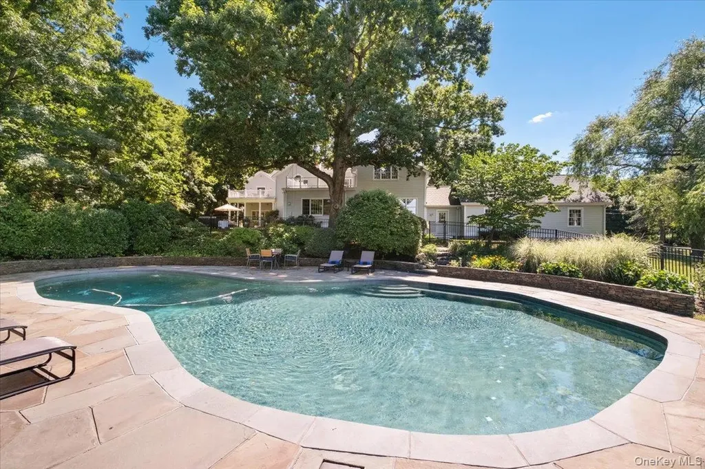 3 Oak Lane Larchmont NY 10538