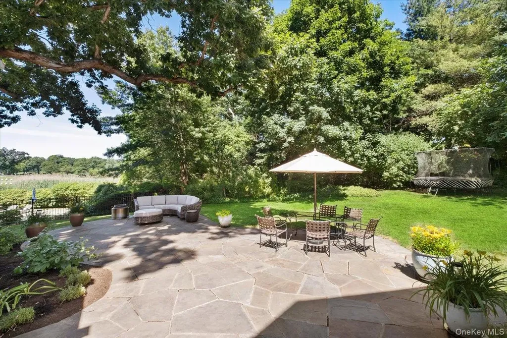 3 Oak Lane Larchmont NY 10538