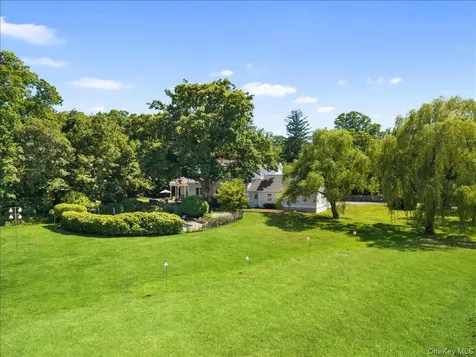 3 Oak Lane Larchmont NY 10538