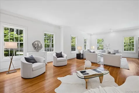 3 Oak Lane Larchmont NY 10538