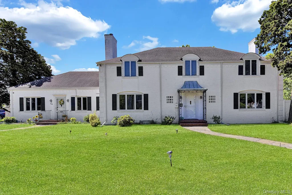 64 E Roe Boulevard Patchogue NY 11772