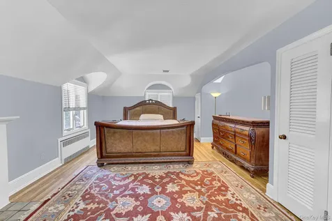 64 E Roe Boulevard Patchogue NY 11772