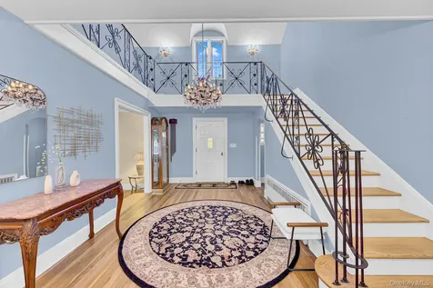 64 E Roe Boulevard Patchogue NY 11772