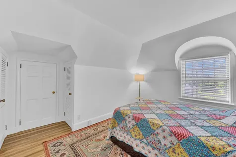 64 E Roe Boulevard Patchogue NY 11772