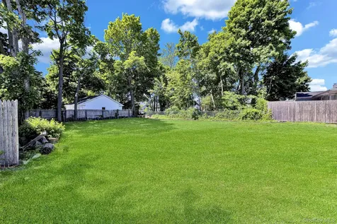 64 E Roe Boulevard Patchogue NY 11772