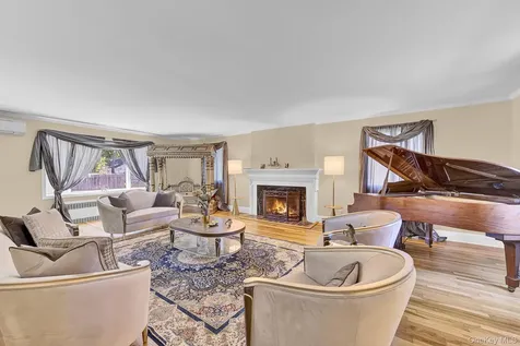 64 E Roe Boulevard Patchogue NY 11772