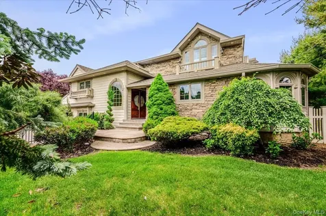 47 Shoreham Road Massapequa NY 11758